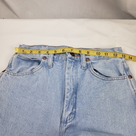 Wrangler Cowboy Cut Slim Fit Light Wash Denim Jeans Size 5 x 34 - Picture 9 of 10